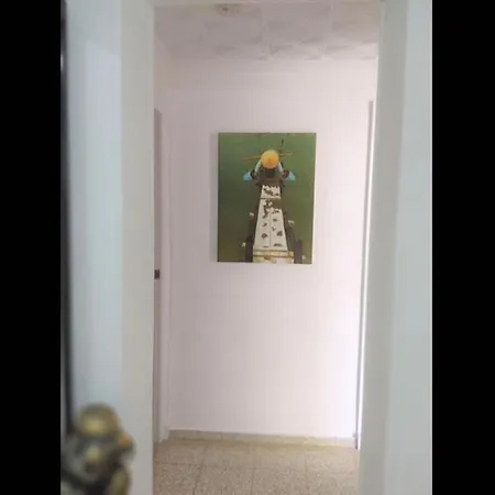 Deluxe 3 Bedroom Apartment, Balcony, 15 Minutes Walk To And Sys2 Appartement Alicante