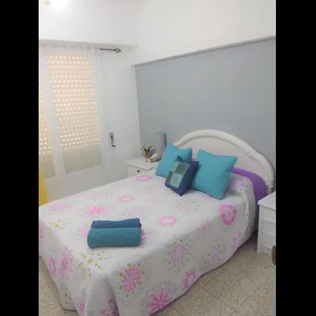 Deluxe 3 Bedroom Apartment, Balcony, 15 Minutes Walk To And Sys2 אליקאנטה